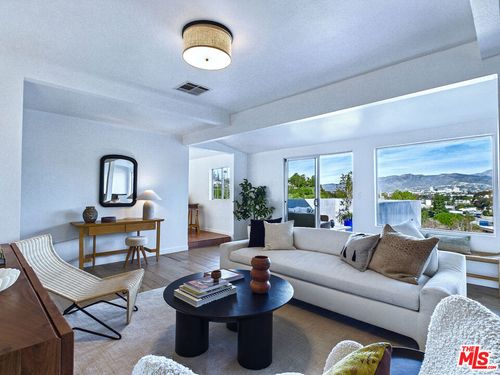 2550 Corralitas Dr, Los Angeles, CA, 90039-4003 | Card Image