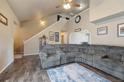 1385 E 136th Street, House other with 4 bedrooms, 2 bathrooms and null parking in Glenpool OK | Image 3