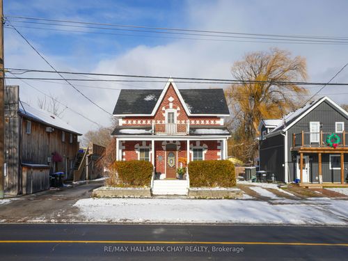 {{alt}} | Card Image