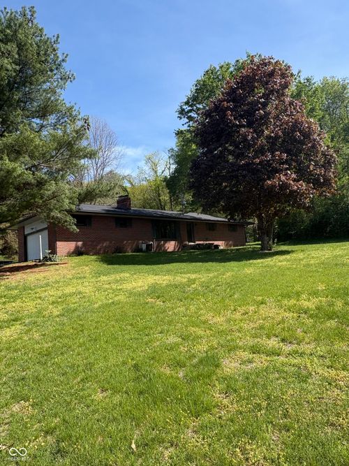 150 E Maple Turn Rd, Martinsville, IN, 46151-8040 | Card Image