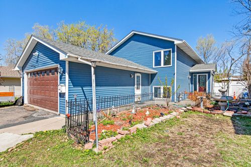 549 38th Ave Ne, Columbia Heights, MN, 55421-3802 | Card Image