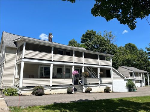 14561 Hickox St, Burton, OH, 44021-8100 | Card Image