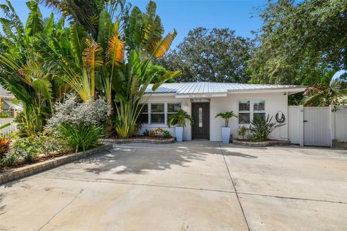 1906 2nd St, INDIAN ROCKS BEACH, FL, 33785-2912 | Card Image