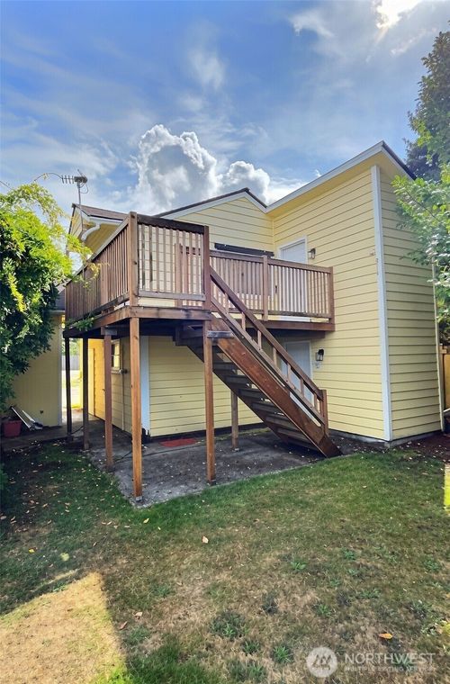 b-12203 Roseberg Ave S, Burien, WA, 98168-2360 | Card Image