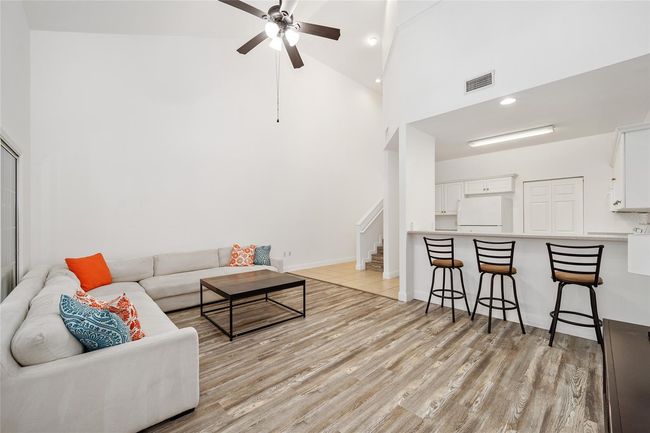 APT-2 - 1563 Nw 29 Th Rd, Townhouse with 2 bedrooms, 2 bathrooms and null parking in Gainesville FL | Image 10