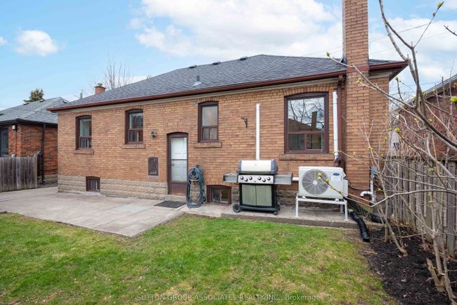 542 Atlas Ave, House other with 3 bedrooms, 2 bathrooms and 2 parking in York ON | Image 37