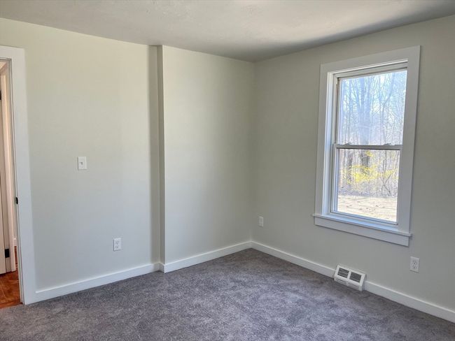 340 W Sturbridge Rd, House other with 2 bedrooms, 1 bathrooms and 8 parking in East Brookfield MA | Image 8