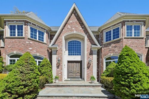 47 Cortland Trl, Mahwah, NJ, 07430-1596 | Card Image