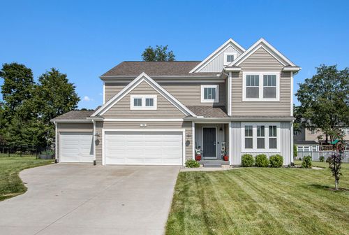 7361 Hopkinton Dr, Kalamazoo, MI, 49009-4097 | Card Image