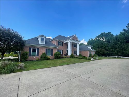 4605 Whippoorwill Dr, Hermitage, PA, 16148-3245 | Card Image
