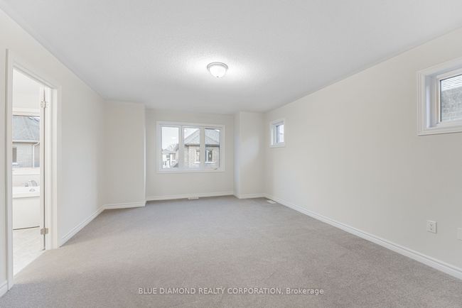 617 Bearberry Pl, House other with 4 bedrooms, 3 bathrooms and 1 parking in Milton ON | Image 9