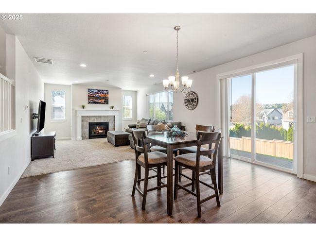 Dining Area | Image 12