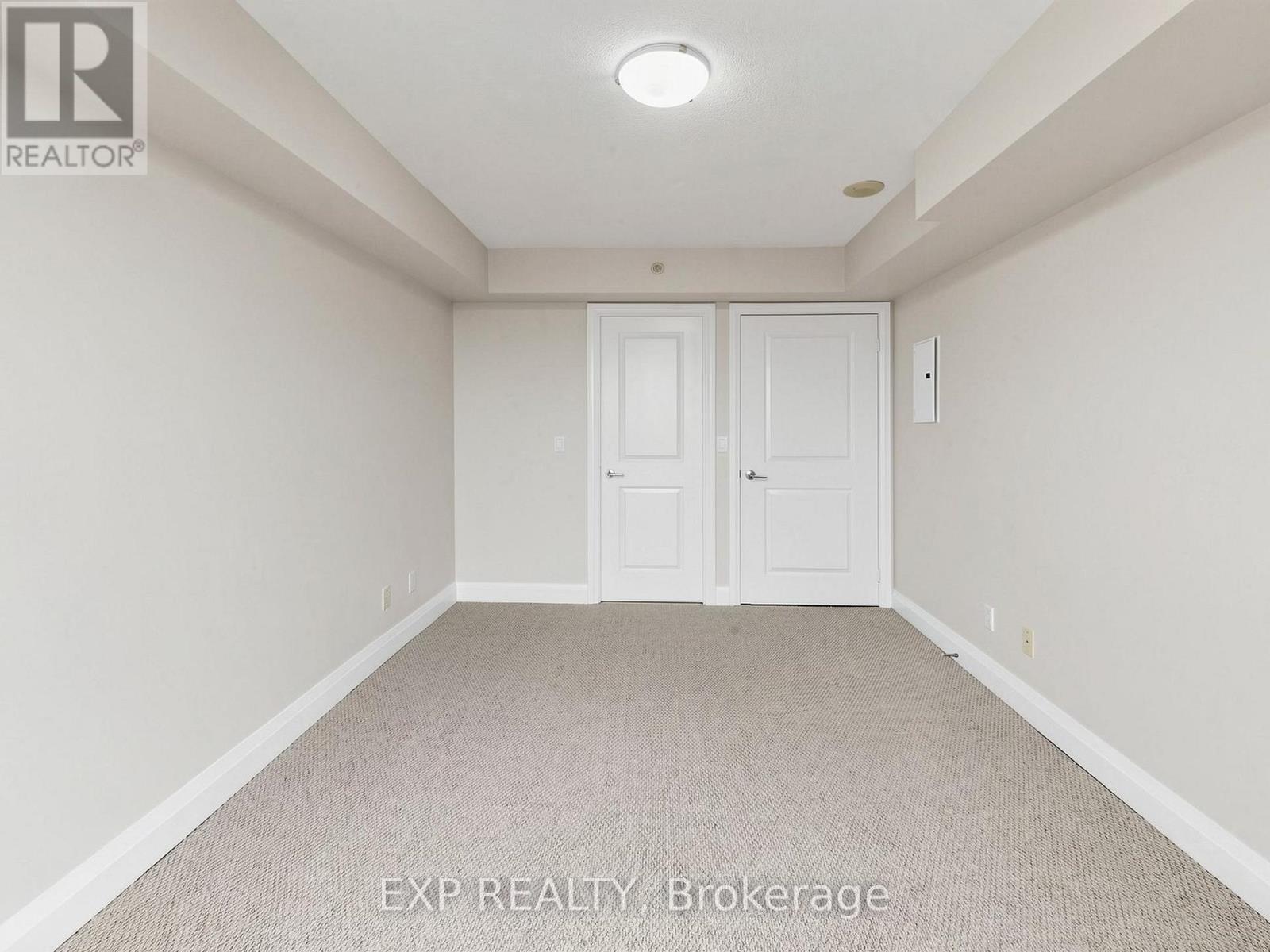 Residential in Toronto (Oakridge) 4