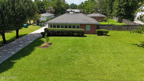 202 45th St, Gulfport, MS, 39507-4305 | Card Image