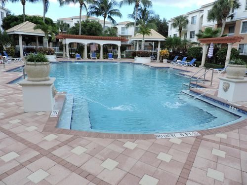 7305-730.5 Myrtlewood Cir W, Palm Beach Gardens, FL, 33418 | Card Image