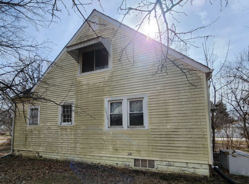 705 N Santa Fe Ave, Chillicothe, IL, 61523-1745 | Card Image