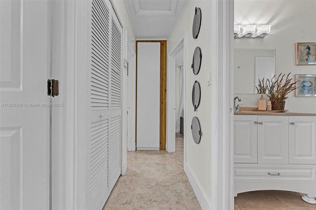 10371 Sw 146 Th St, House other with 5 bedrooms, 3 bathrooms and null parking in Miami FL | Image 27