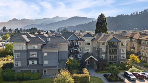 402c-45595 Tamihi Way, Chilliwack, BC, V2R0G3 | Card Image