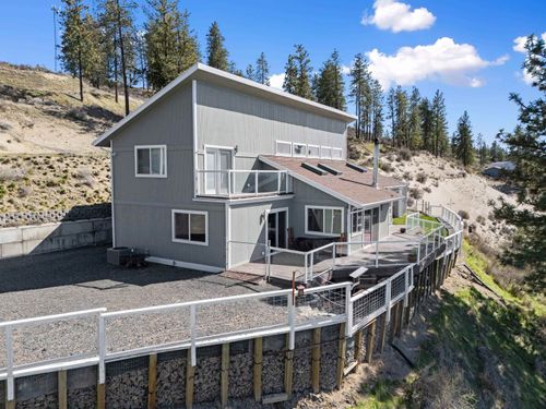 42040 Lakeview Rd N, Deer Meadows, WA, 99122-8838 | Card Image