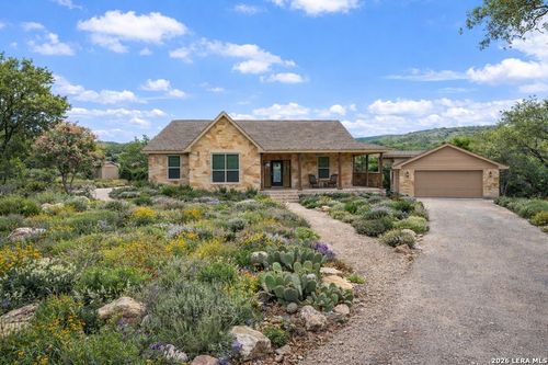 200 Buntline Dr, Bergheim, TX, 78004-1900 | Card Image