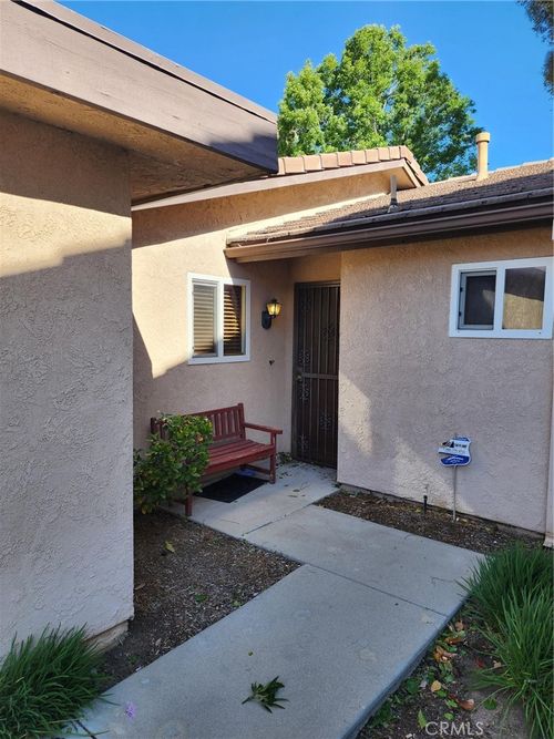 2120 Jacaranda Ct, San Bernardino, CA, 92404-3316 | Card Image