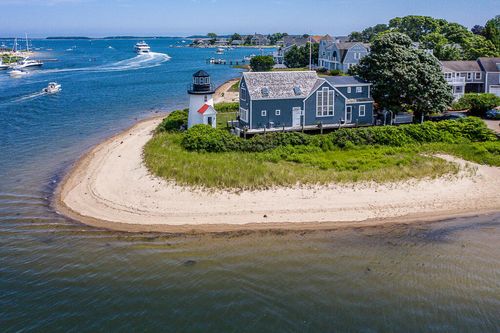 107 Channel Point Road, Hyannis, MA, 02601 | Card Image