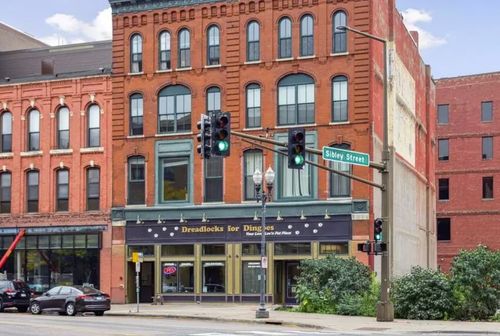 212 7th Street E, Saint Paul, MN, 55101 | Card Image