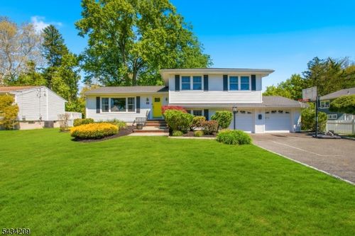 4 Rutgers Rd, Cranford, NJ, 07016-1522 | Card Image