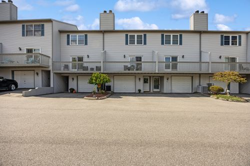 unit-4d-20 Wolf Hill Rd, Wolcott, CT, 06716-2751 | Card Image