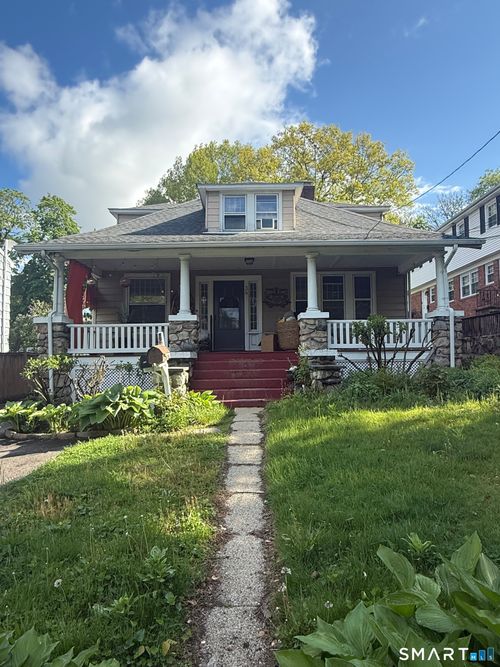 38 Mead St, Stamford, CT, 06907-1604 | Card Image