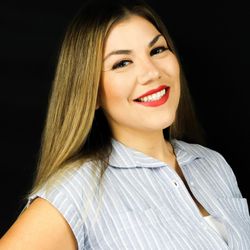Laura Espinoza