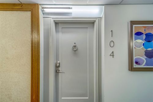 104-400 Island Way, CLEARWATER BEACH, FL, 33767-2132 | Card Image