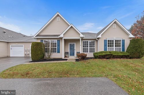 33 Deerchase Ln, Lakewood, NJ, 08701-5765 | Card Image