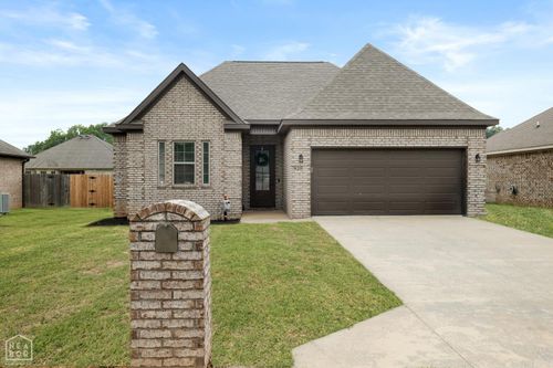 425 Brookstone Dr, Jonesboro, AR, 72404-5008 | Card Image