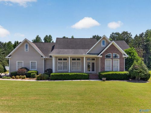 105 Sharp Dr, Gadsden, AL, 35903-1447 | Card Image