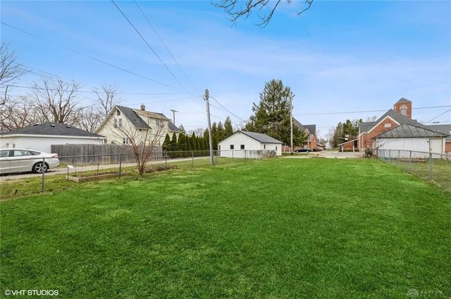 120 W Somers St, Home with 4 bedrooms, 2 bathrooms and null parking in Eaton OH | Image 4