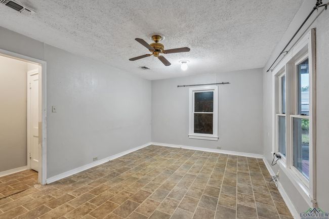 1621 &amp; 1627 Baseball Loop, House other with 5 bedrooms, 3 bathrooms and null parking in Diana TX | Image 30