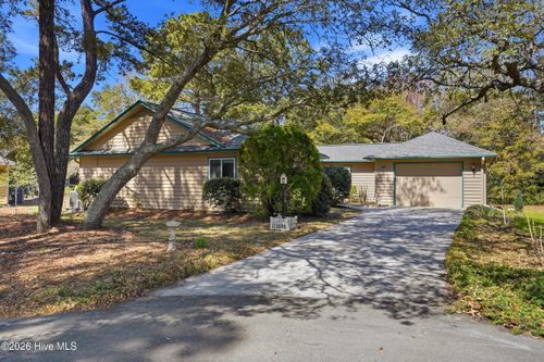 620 Jasmine Ln Sw, Sunset Beach, NC, 28468-5317 | Card Image