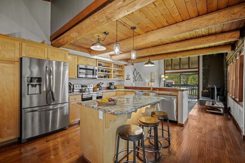 16-57089 Wild Lily Ln, Sunriver, OR, 97707 | Card Image