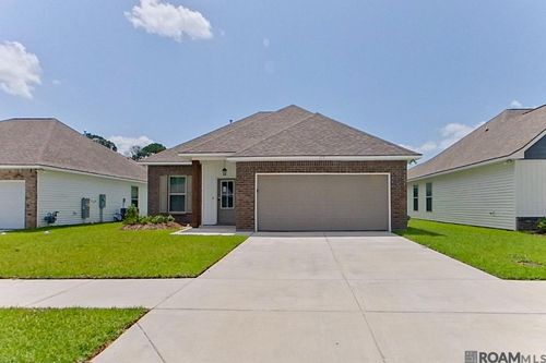 113 Teddy Ln, Lafayette, LA, 70507-4913 | Card Image