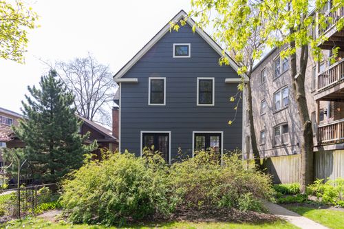1663 W Farwell Ave, Chicago, IL, 60626-3601 | Card Image