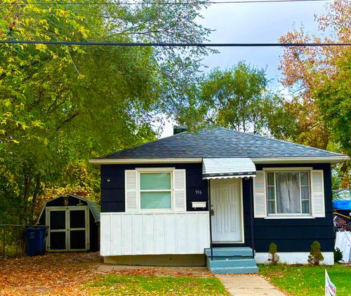 916 Mann Ave, Flint, MI, 48503-4941 | Card Image