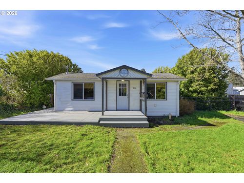 856 Augustine Ave, Coos Bay, OR, 97420-3010 | Card Image