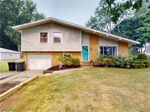 1464 Centerview Dr, Copley, OH, 44321-1902 | Card Image