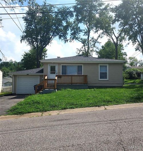11006 Florence Ave, Saint Ann, MO, 63074-2119 | Card Image