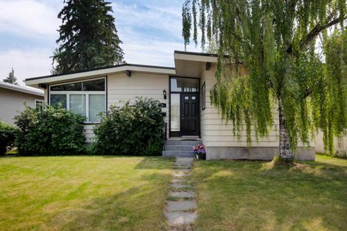 20 Harvey Pl Sw, Calgary, AB, T2V3A5 | Card Image