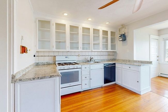 APT-6 - 235 Washington Ave, Condo with 2 bedrooms, 1 bathrooms and null parking in Winthrop MA | Image 10