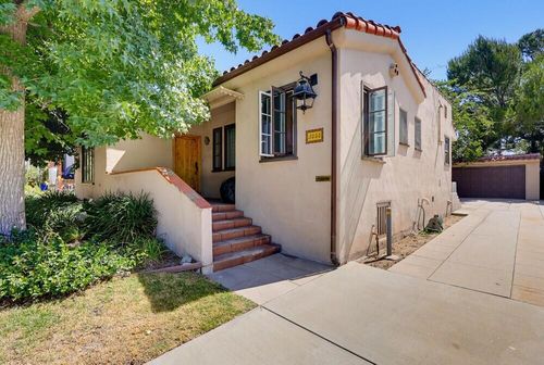 3444 Las Palmas Ave, Glendale, CA, 91208-1527 | Card Image
