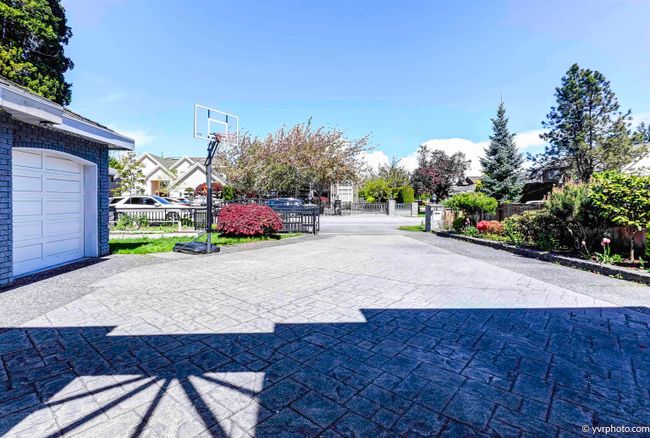 7460 Bates Road, House other with 6 bedrooms, 5 bathrooms and null parking in Richmond BC | Image 23