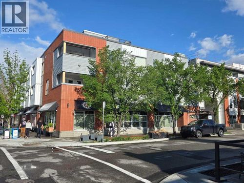 116 7a St Ne, Calgary, AB, T2E0C4 | Card Image
